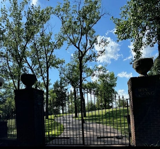 103 Cherry Branch Ln, Old Hickory, TN 37138