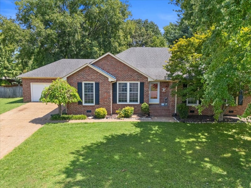 2014 Saddlebrook Dr, Murfreesboro, TN 37129