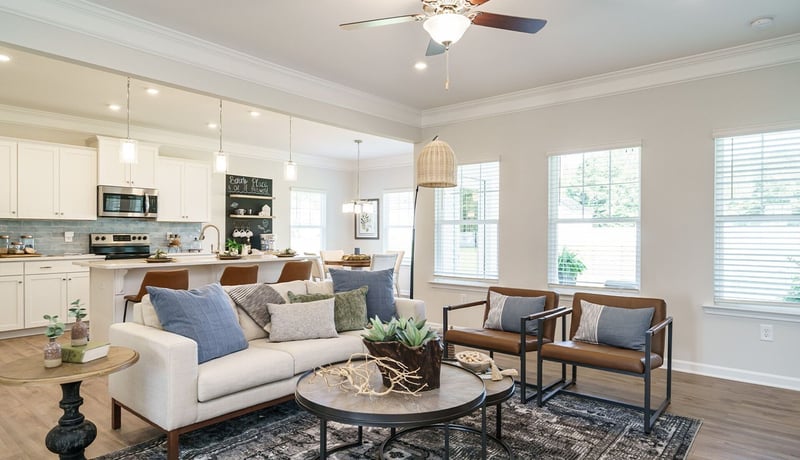 580 Nightengale Ridge Dr, Columbia, TN 38401