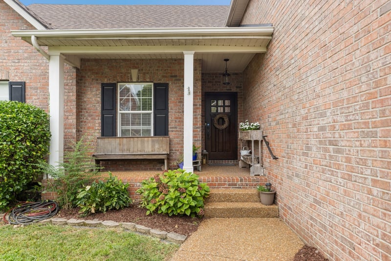 1735 Dryden Dr, Spring Hill, TN 37174