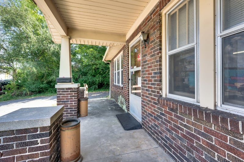 1044 Granada Ave, Nashville, TN 37206