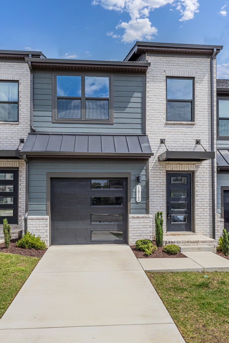 1012 Riverbrook Dr, Gallatin, TN 37066
