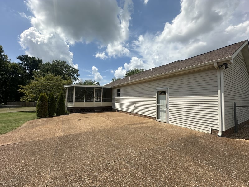 2321 Briar Bend Dr, Murfreesboro, TN 37128