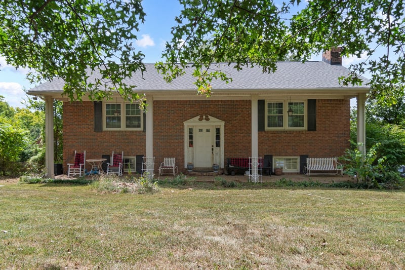 9635 Clovercroft Rd, Nolensville, TN 37135