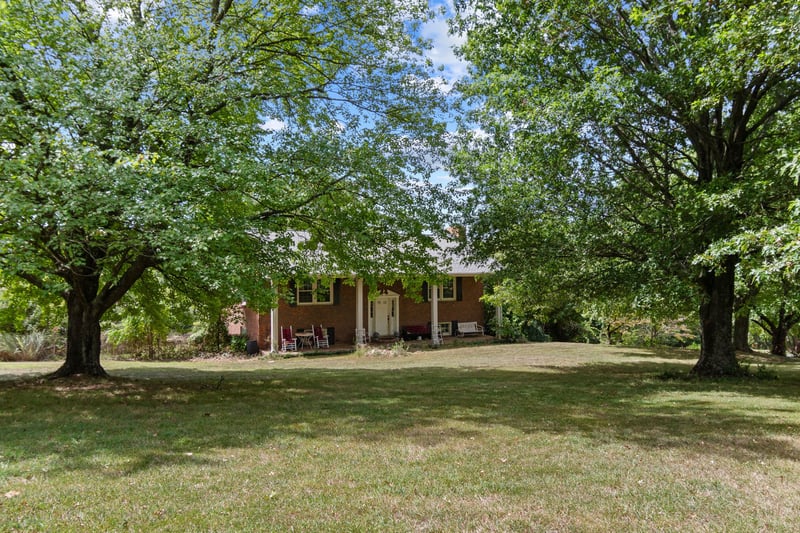 9635 Clovercroft Rd, Nolensville, TN 37135