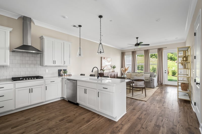 464 Buckwood Ave, Thompsons Station, TN 37179