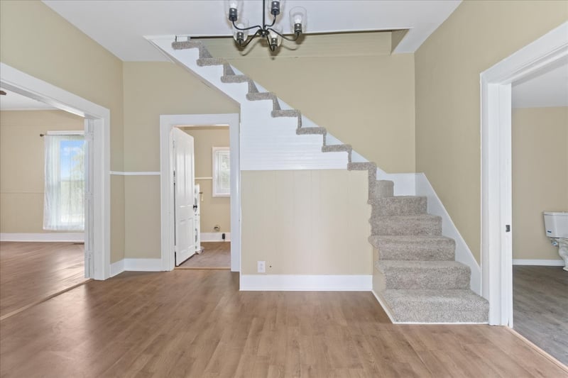 1049 Depot St, Culleoka, TN 38451