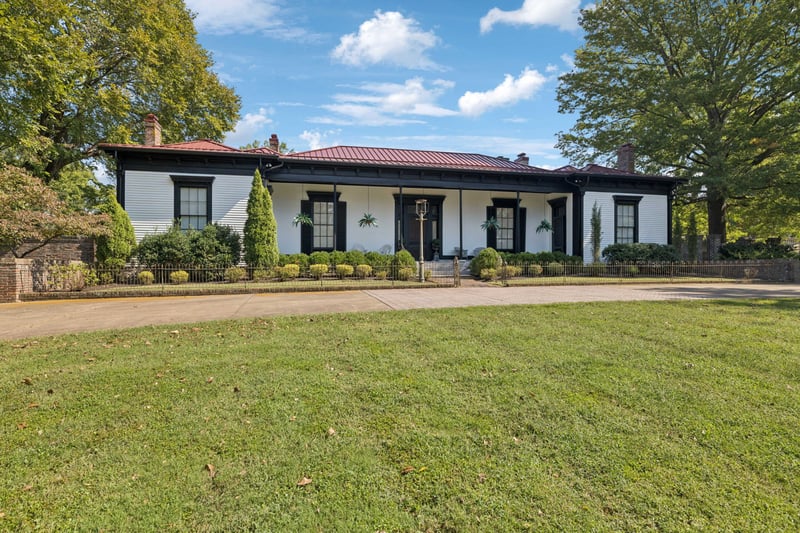 1512 Williamsport Pike, Columbia, TN 38401