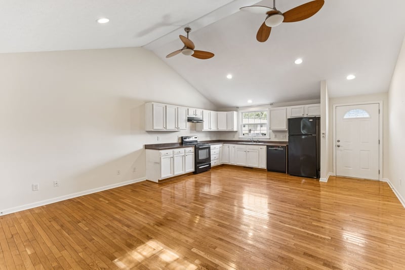 300 Monaco Dr, Hermitage, TN 37076