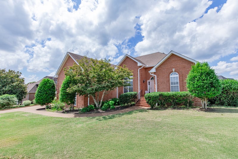 1058 Willow Park Cir, Hendersonville, TN 37075