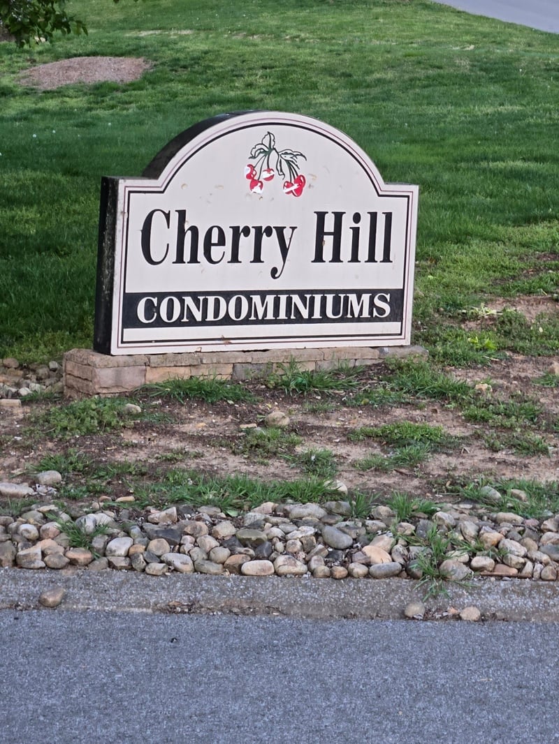 129 Cherry Hill Dr #15D, Hendersonville, TN 37075