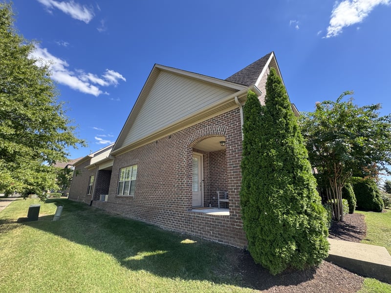 1103 S Mcmahan Dr, Gallatin, TN 37066