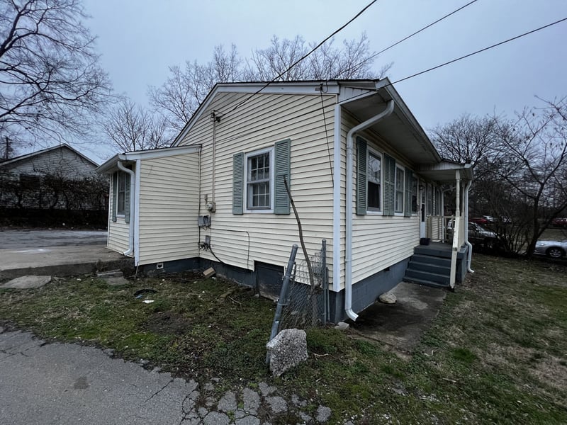 220 Myatt Dr, Madison, TN 37115