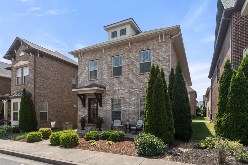 151 Benjamin Ln, Hendersonville, TN 37075