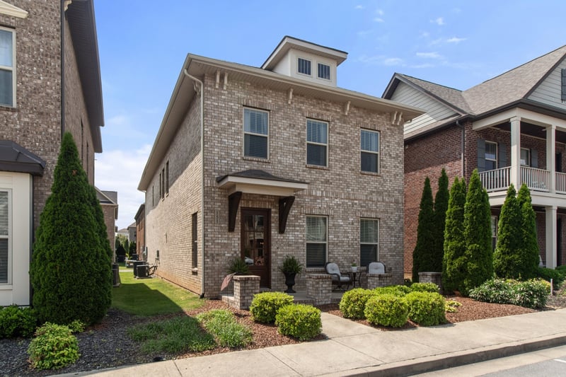 151 Benjamin Ln, Hendersonville, TN 37075