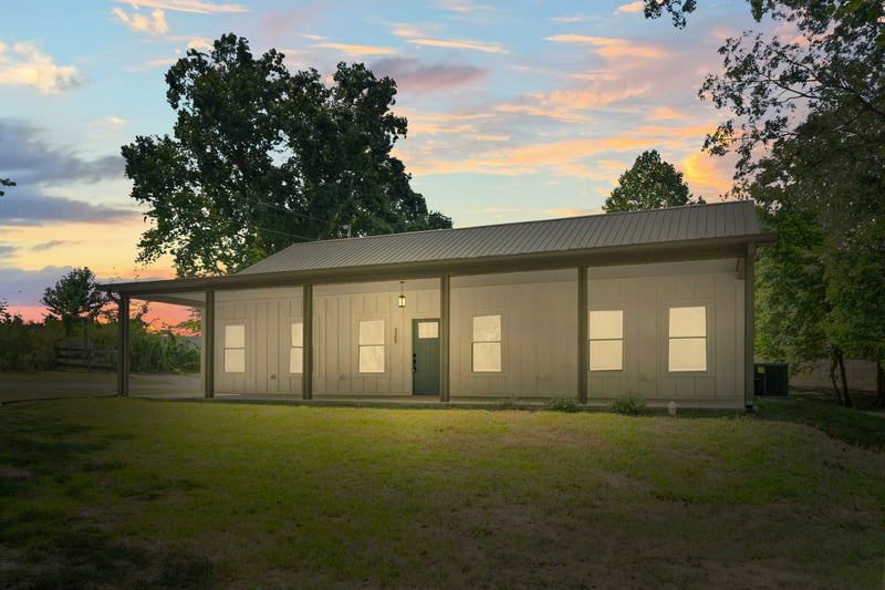 3389 Anderson Rd, Cedar Hill, TN 37032