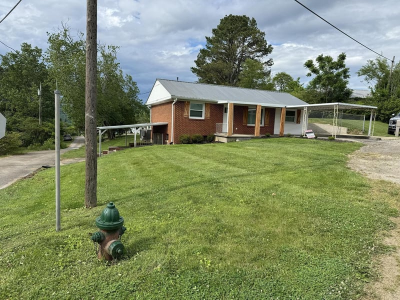 166 Old Lebanon Rd, Carthage, TN 37030