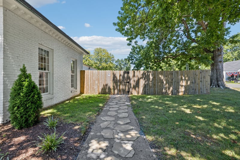 421 E Bell St, Murfreesboro, TN 37130