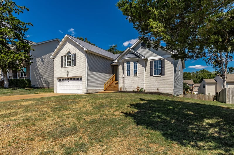 106 Brunswick Dr, Hendersonville, TN 37075