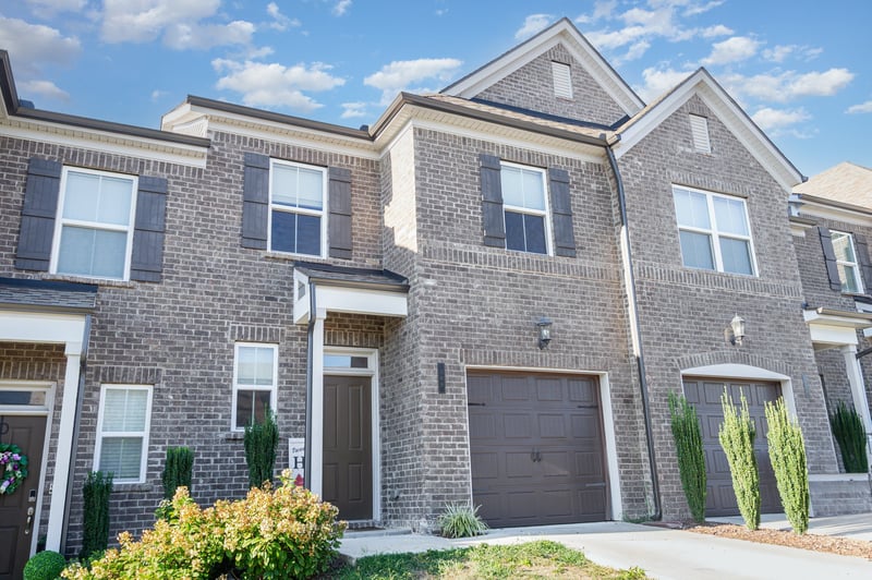 308 Cheval Dr, Gallatin, TN 37066