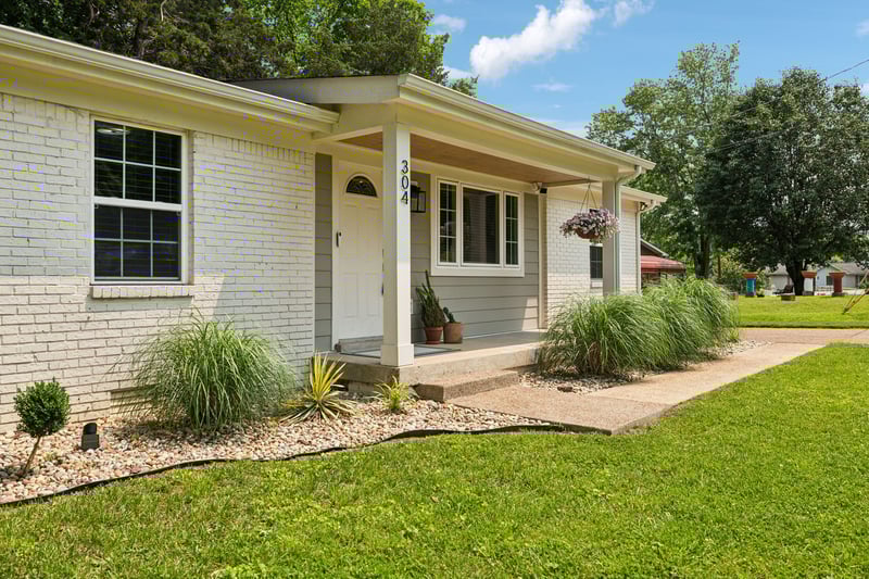 304 Jenny Murff Dr, Antioch, TN 37013