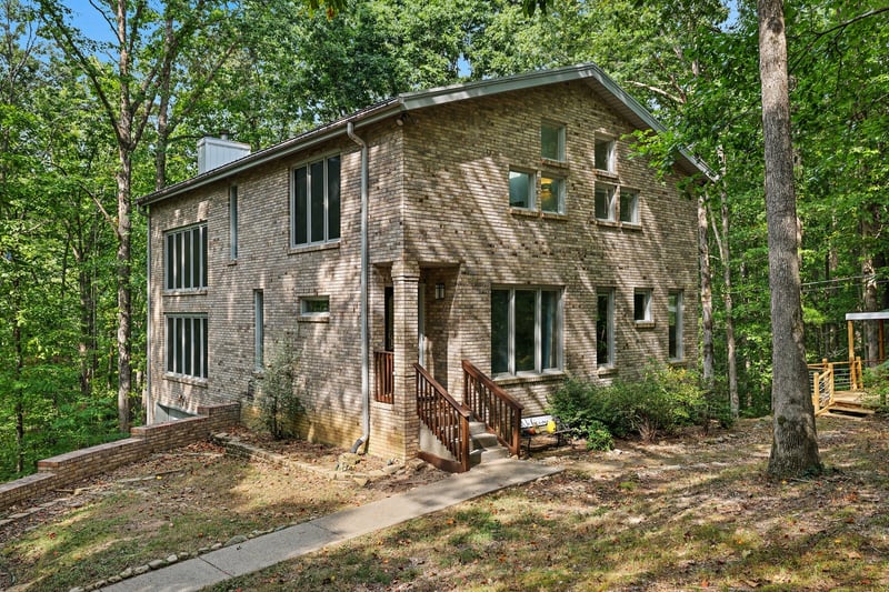 1010 Wren Ct, Kingston Springs, TN 37082