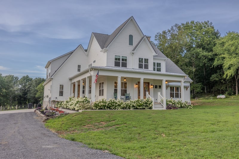 725 Oregon Rd, Lascassas, TN 37085