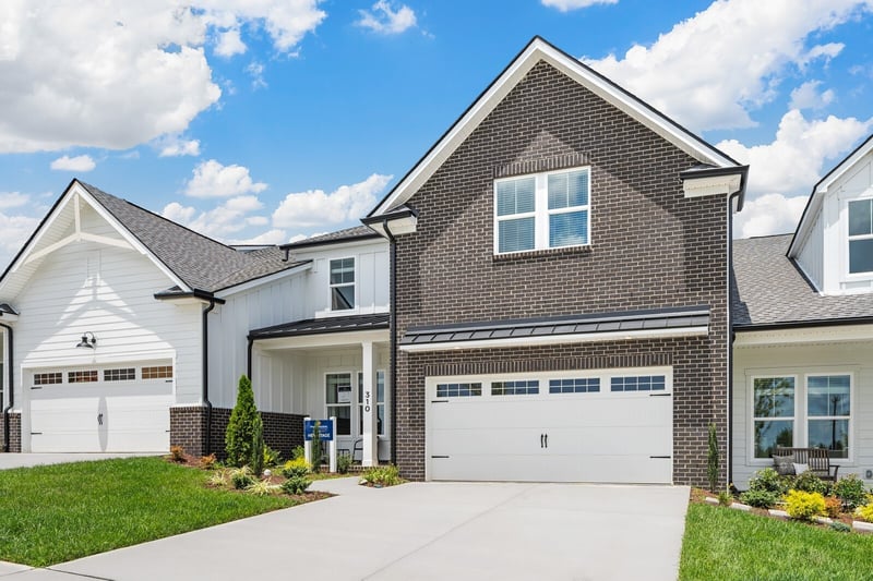 319 Buckwood Ln, Thompsons Station, TN 37179