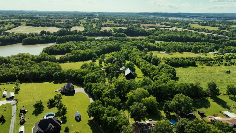 126 Harsh Ln, Castalian Springs, TN 37031