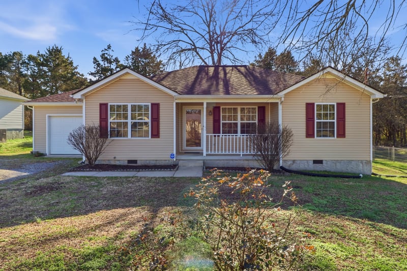 365 Royal Garden Dr, Murfreesboro, TN 37130