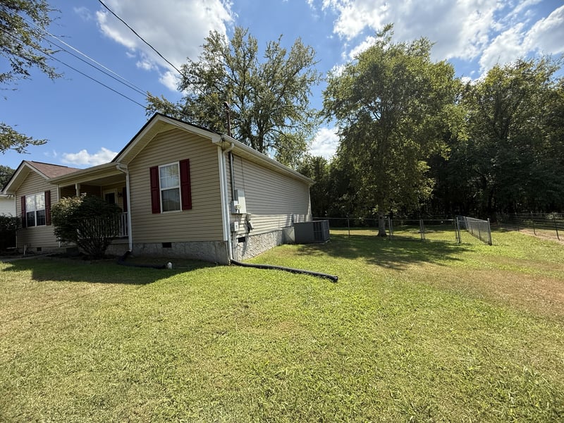 365 Royal Garden Dr, Murfreesboro, TN 37130