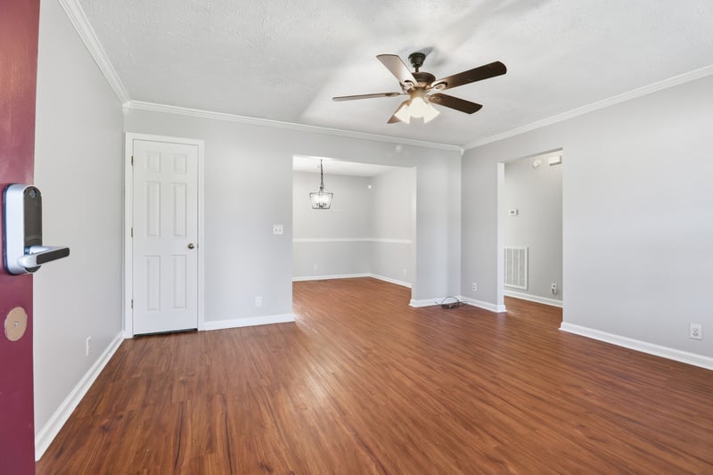 365 Royal Garden Dr, Murfreesboro, TN 37130