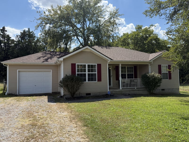 365 Royal Garden Dr, Murfreesboro, TN 37130