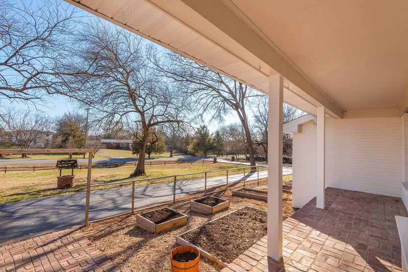 234 Harbor Dr, Hendersonville, TN 37075