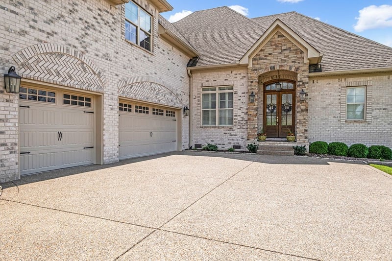 126 Thornwood Pl, Hendersonville, TN 37075