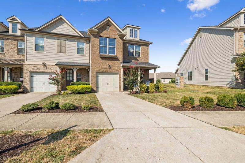 2612 Wellesley Square Dr, Thompsons Station, TN 37179