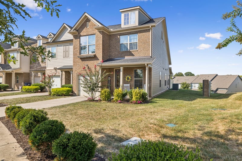 2612 Wellesley Square Dr, Thompsons Station, TN 37179