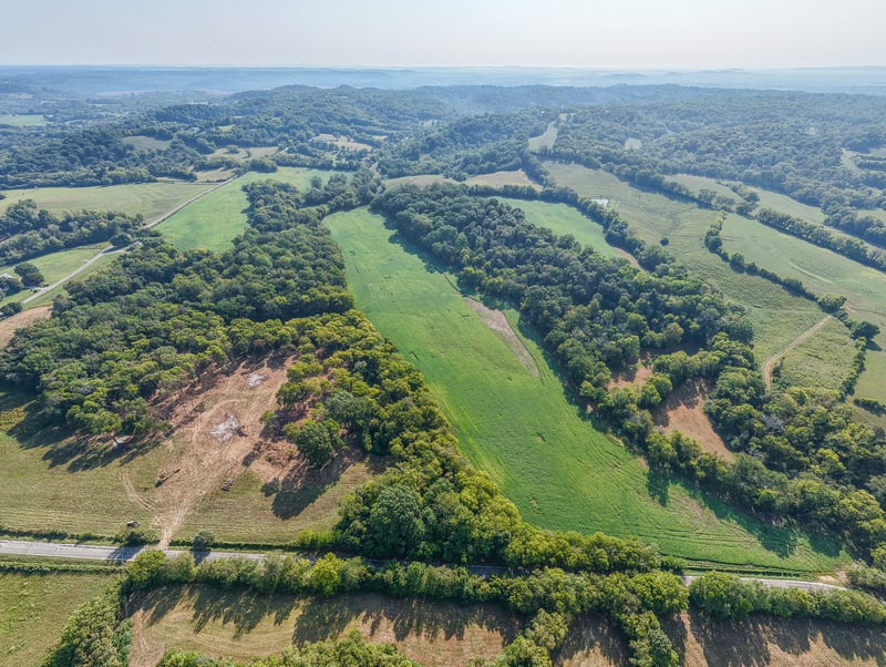 3 Craig Bridge Rd, Williamsport, TN 38487