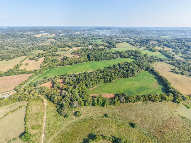 3 Craig Bridge Rd, Williamsport, TN 38487