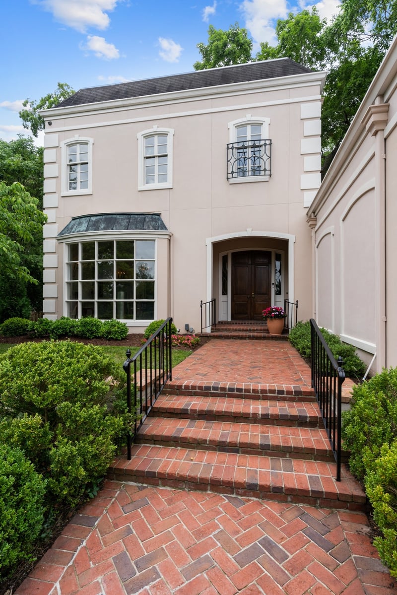 92 Valley Frg, Nashville, TN 37205