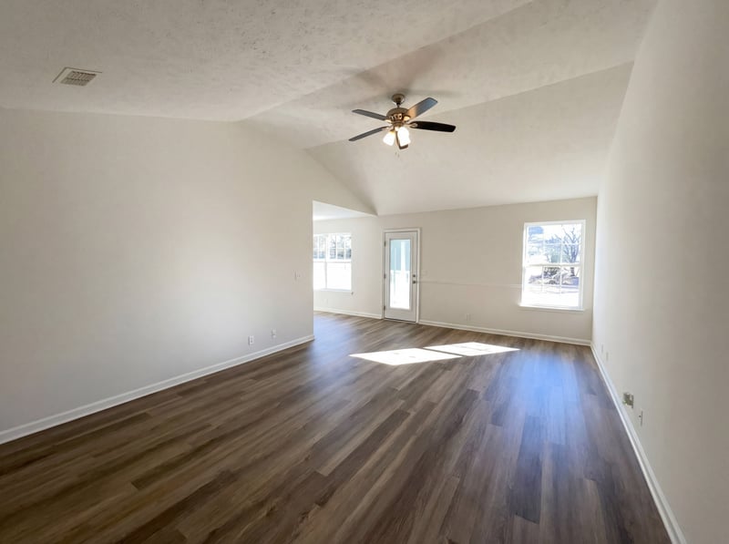 1943 Odessa Ave, Murfreesboro, TN 37128