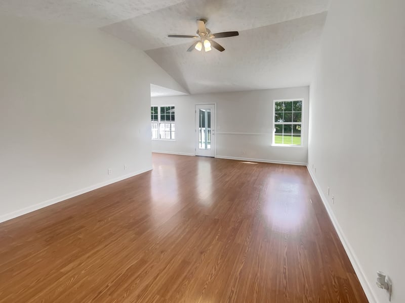 1943 Odessa Ave, Murfreesboro, TN 37128