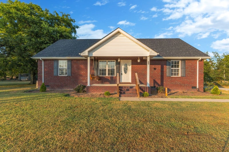 800 Rock Springs Rd, Castalian Springs, TN 37031