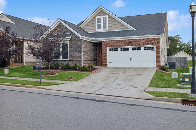 2844 Whitebirch Dr, Hermitage, TN 37076