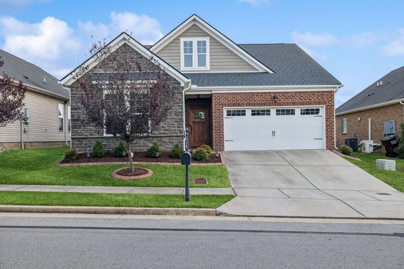 2844 Whitebirch Dr, Hermitage, TN 37076