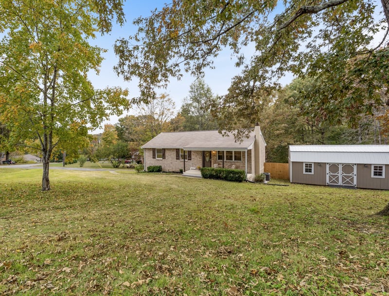 106 Barcelona Ct, Ashland City, TN 37015
