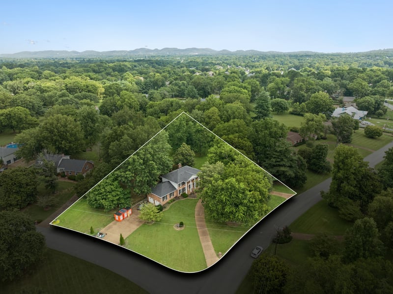 1415 Devens Dr, Brentwood, TN 37027