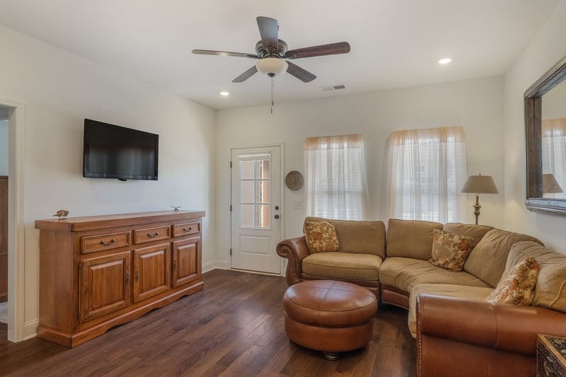 1570 Cedarbrooke Ln, Lebanon, TN 37090