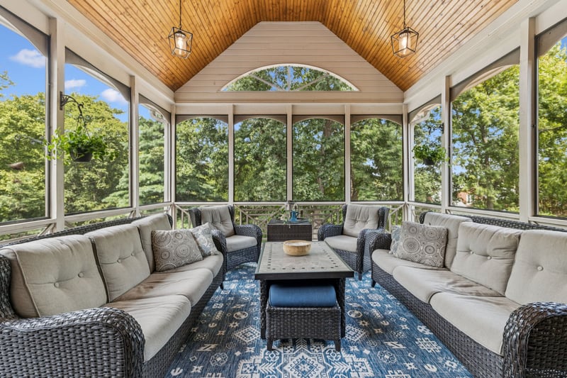 8218 Holly Rd, Brentwood, TN 37027