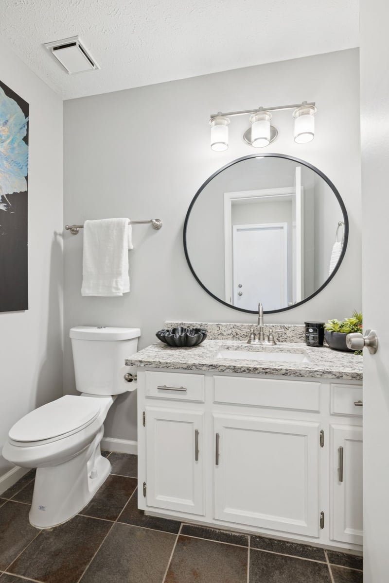 2001 Lassiter Dr, Goodlettsville, TN 37072